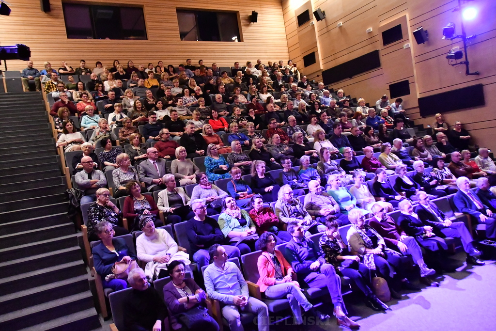 Pełna widownia Teatru Rabcio.